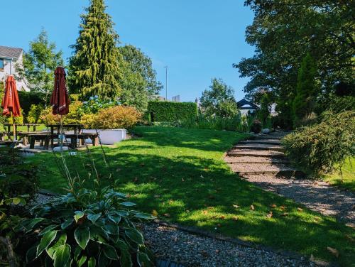 Taman di luar Glazert Country House Hotel