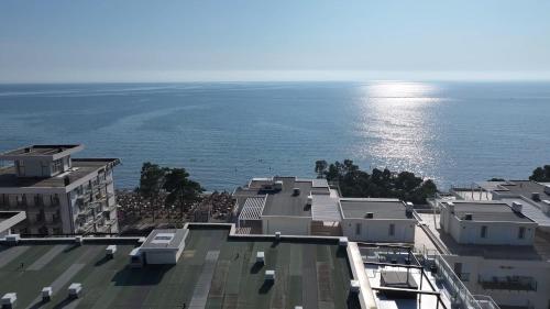 Hermanos Apartments 702