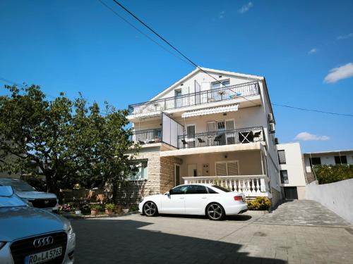 Luxury Apartments Marina View