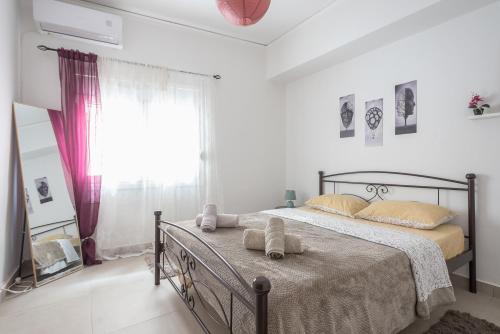 Ground floor apartment, 100m from metro Panormou