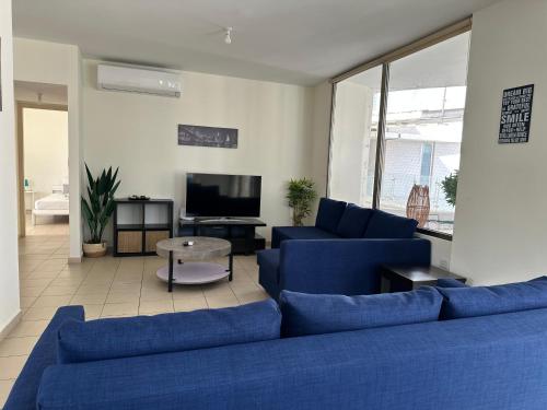 Billede fra billedgalleriet på Modern City Center Apt with Pool i Larnaka