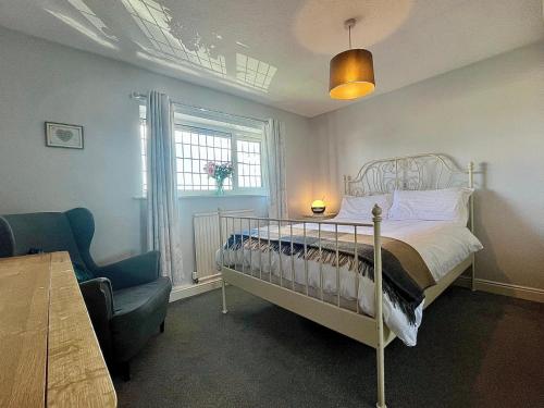 Postel nebo postele na pokoji v ubytování Contractor-Friendly Home Near Shotton Paper Mill by Rework Accommodation