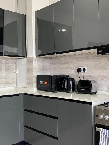 Dapur atau dapur kecil di Ex Daya Residency