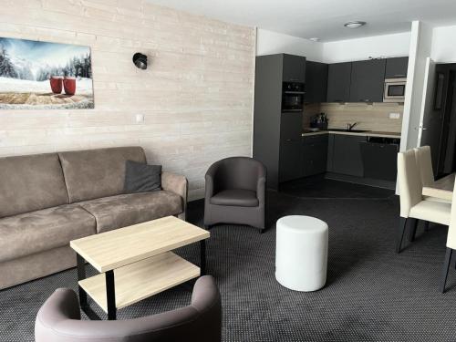 Résidence Le Portillo - Piscine - Studio pour 6 Personnes MAE-5273