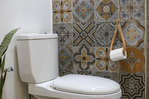 Ένα μπάνιο στο Shoraju Estate