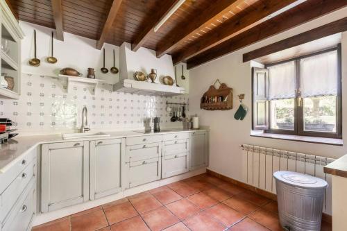 Nhà bếp/bếp nhỏ tại La Casa vacacional del Güelu