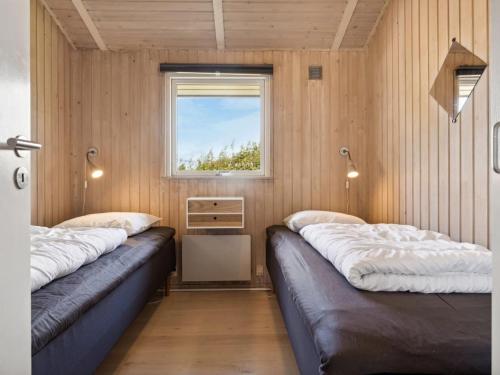 Katil atau katil-katil dalam bilik di Holiday Home Jorinde - 1km from the sea by Interhome