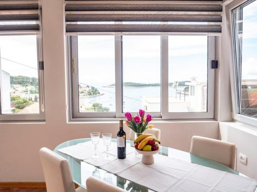 Apartment Jakša-center of town Hvar