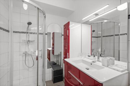 Studio in Cannes city center with terrace