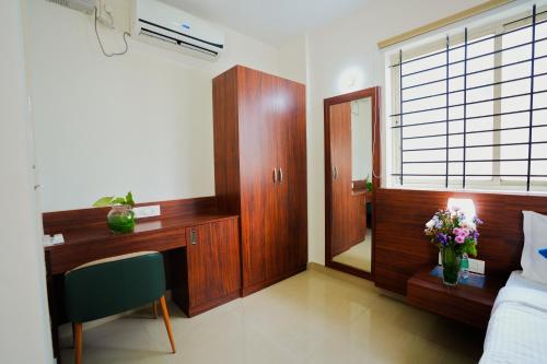 Χώρος καθιστικού στο Mystic Aero Hotel Near Bangalore International Airport