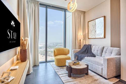 STAY BY LATINEM Luxury 1BR Holiday Home CB 1409 Near Burj Khalifa