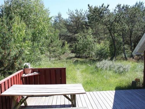 Zahrada ubytování Holiday Home Elizaveta - 400m from the sea by Interhome