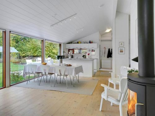Χώρος καθιστικού στο Holiday Home Aino - 1km from the sea by Interhome
