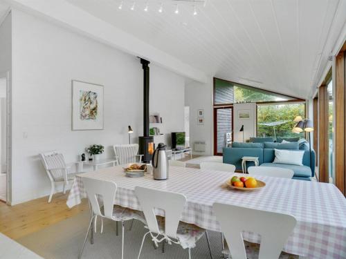 Χώρος καθιστικού στο Holiday Home Aino - 1km from the sea by Interhome