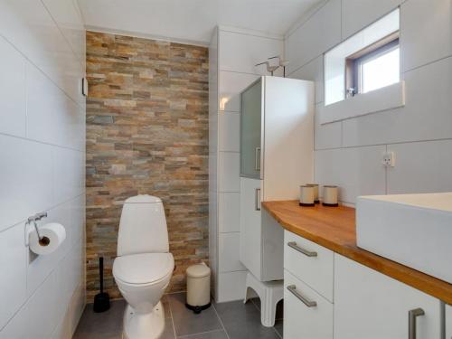 Koupelna v ubytování Holiday Home Eivi - 150m from the sea by Interhome