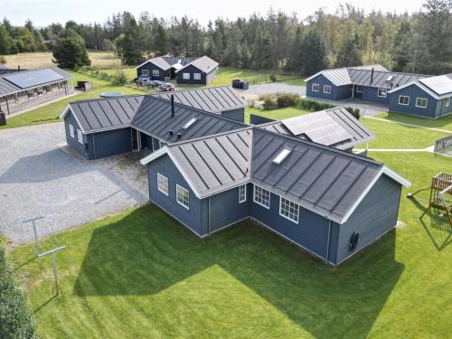 Hoone, kus puhkemaja asub