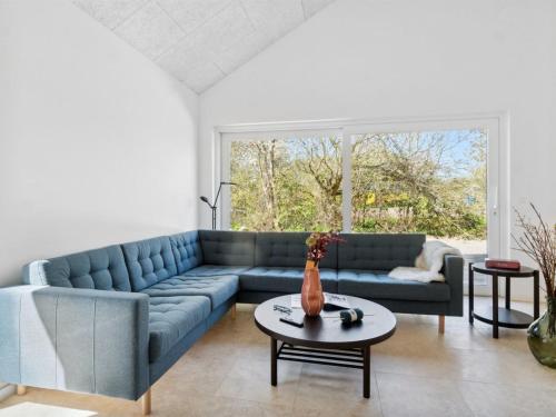 Posezení v ubytování Holiday Home Hidde - 200m from the sea by Interhome