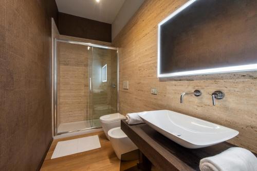Bocconi Suite - B Home