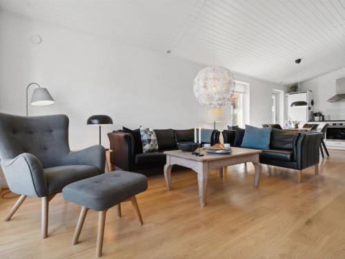 Χώρος καθιστικού στο Holiday Home Frederikka - 75m from the sea by Interhome