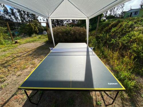 a yoga mat in a white tent with a yoga mat at Cabañas Club Paraíso in Cartagena
