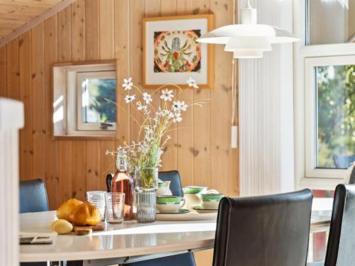 Φωτογραφία από το άλμπουμ του Holiday Home Skyler - 325m from the sea by Interhome σε Asnæs