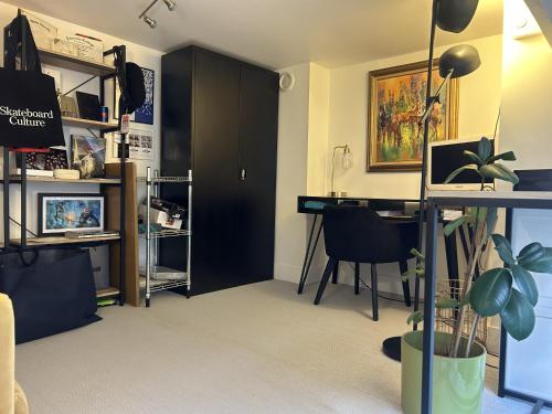 Stylish 1BD Loft Canal Saint-Martin!
