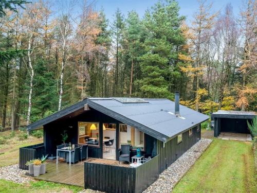 Taman di luar Holiday Home Marthine - 650m to the fjord by Interhome