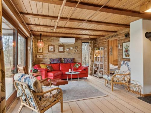 Ruang duduk di Holiday Home Svanborg - 40m from the sea by Interhome