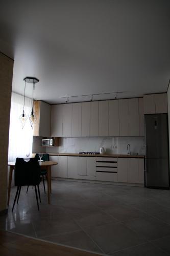 Dapur atau dapur kecil di Апартаменти