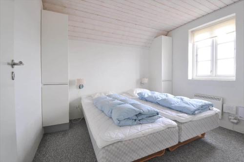 Postel nebo postele na pokoji v ubytování 10846-Ulfborg-Kornbjergvej-36