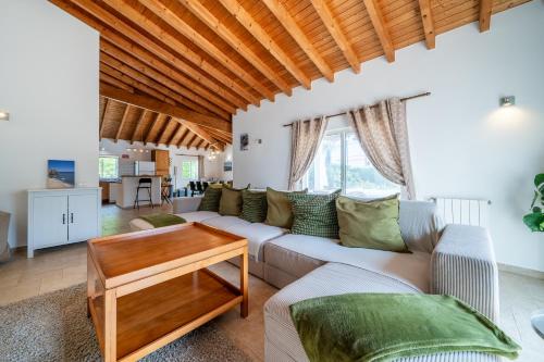 Casa Garrod - Spacious Family Villa