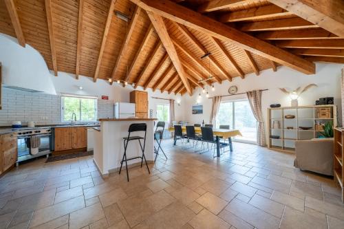 Casa Garrod - Spacious Family Villa