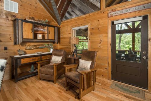 Posezení v ubytování Cabin at Cool Springs