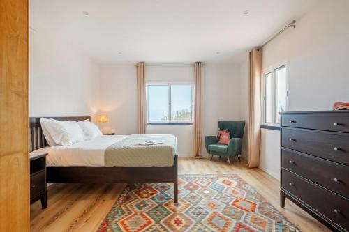 Postel nebo postele na pokoji v ubytování Palheiro Simone by Homie