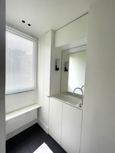 New Design & Large 1 Bdr Apt - Montmartre Paris 18