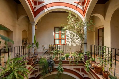 Aitana in Tintes Sevilla's Gem