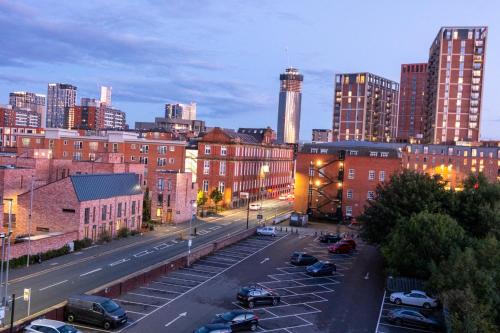 CENTRAL Luxury 2BR Apartment Manchester photo 7