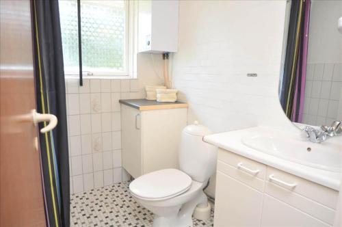 Ένα μπάνιο στο 31102-Ulfborg-Bynkevej-369