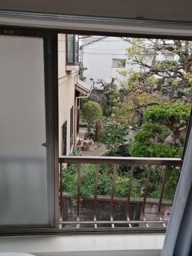 Balkoni atau teres di Tokyo downtown