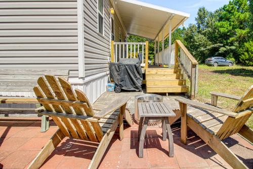 Imagen de la galería de 3 Mi to ICW Coastal Carolina Home with Pool Access, en Hampstead