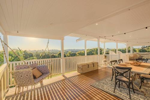 Μπαλκόνι ή βεράντα στο Possum Ridge House Bangalow