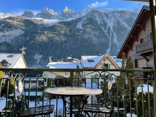 Downtown Chamonix Studio & Stunning Mountain View