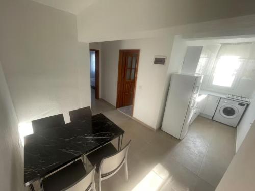 Η κουζίνα ή μικρή κουζίνα στο Chic Studio in Central Bodrum – Walk to Marina
