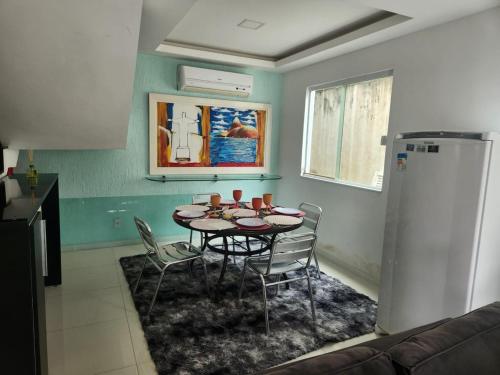 Dapur atau dapur kecil di Linda casa, espaçosa, confortável e tranquila