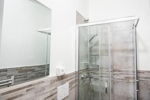 Bilik mandi di Florence Rooms Novella