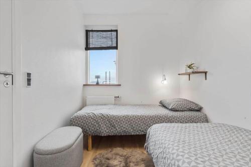 En eller flere senge i et værelse på 70837-Ulfborg-Skolegade-15-Lejl-4