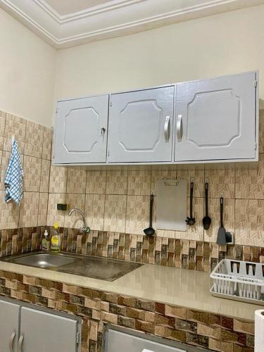 Nhà bếp/bếp nhỏ tại Résidences Lysette 2