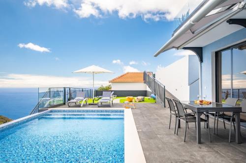 Orinoco Sunset House II - Private Pool & Garden