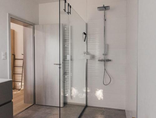 Ένα μπάνιο στο Le Surdan