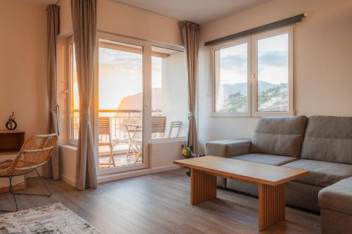 High View Apartment